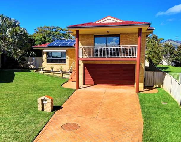 6 Marcus Place, Forster NSW 2428