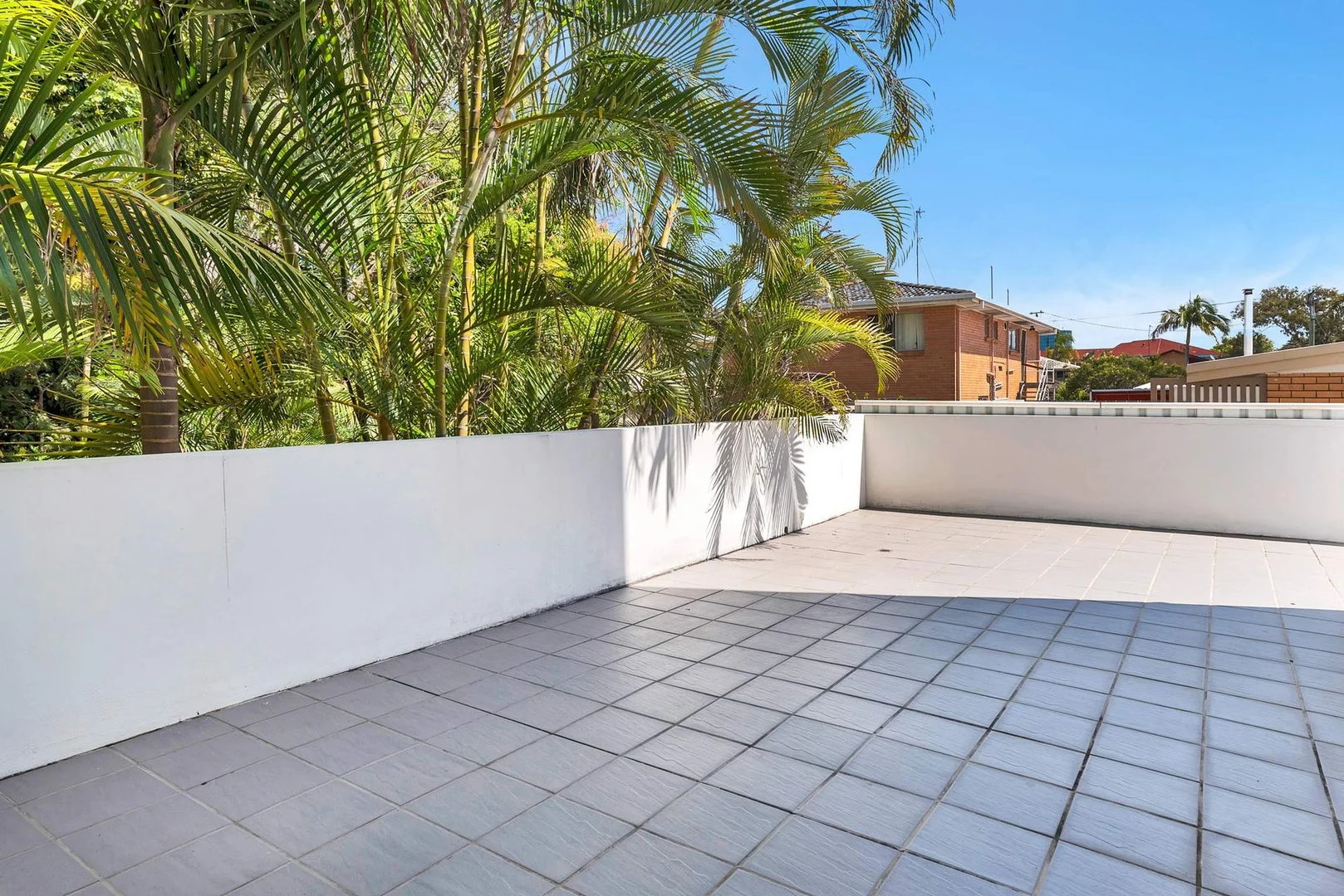 Additional image 3 of 1/96-98 Stanhill Drive, Surfers Paradise QLD 4217