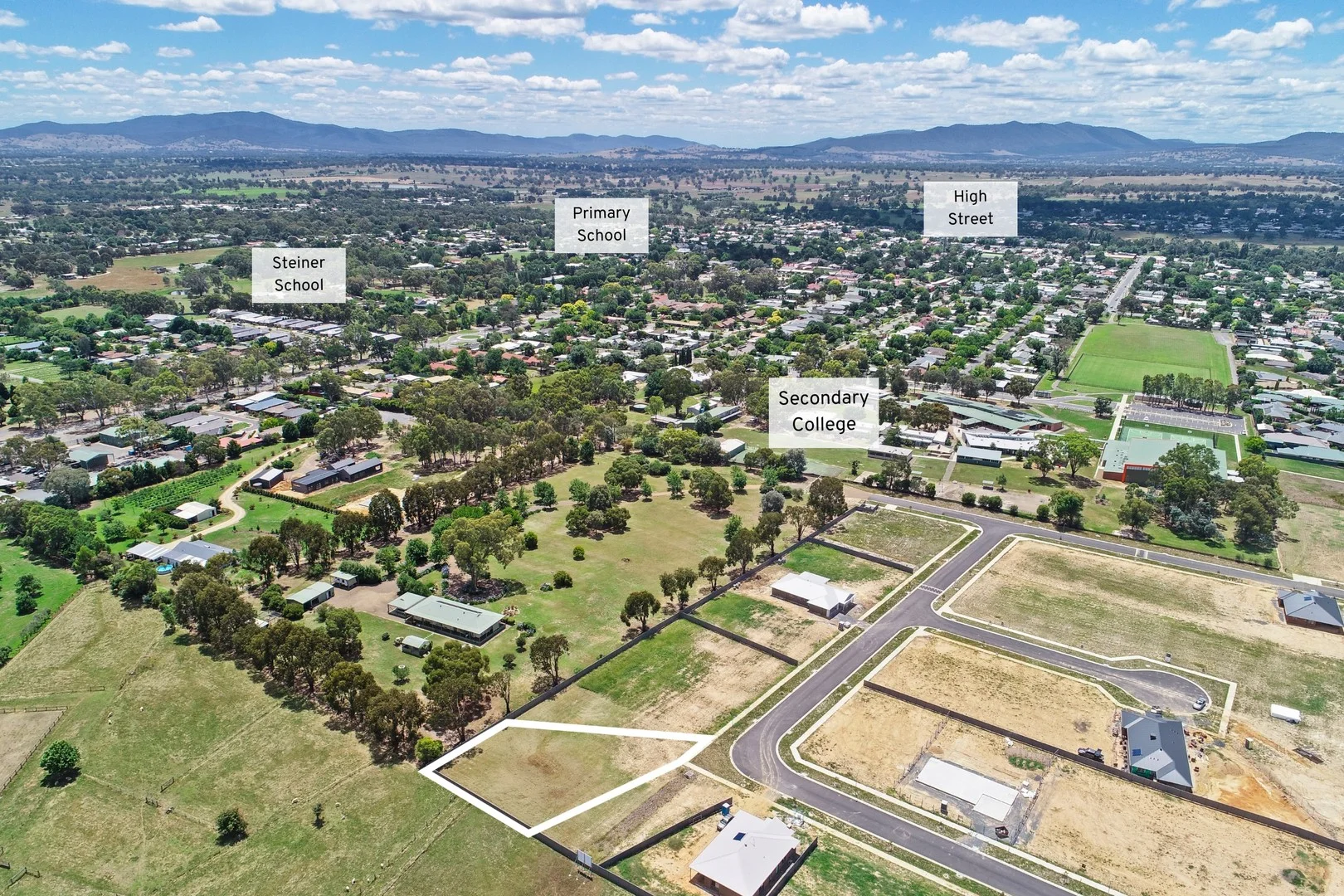 35 Williams Drive, Mansfield VIC 3722