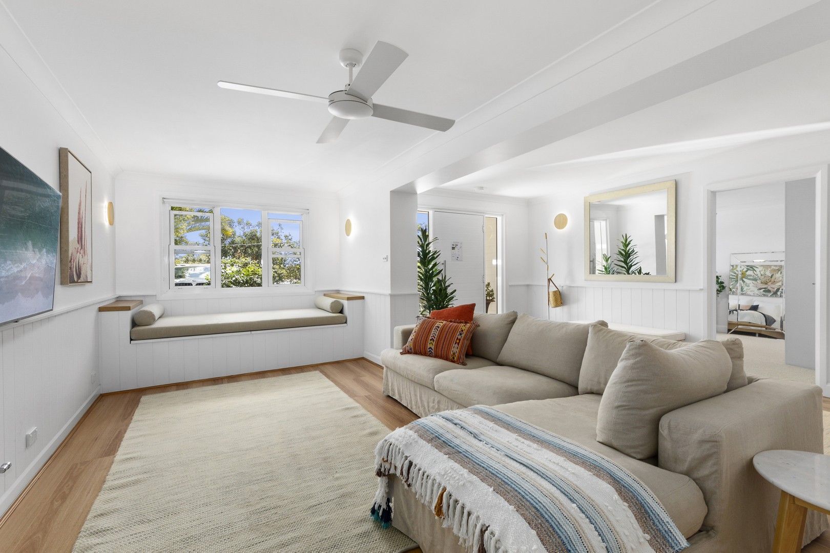 1 bedrooms Semi-Detached in 49 Marine Parade AVALON BEACH NSW, 2107