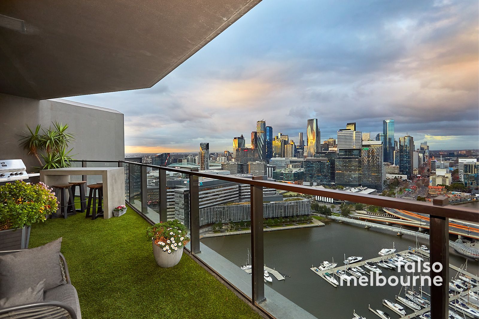 2 bedrooms Apartment / Unit / Flat in 3203/90 Lorimer Street DOCKLANDS VIC, 3008