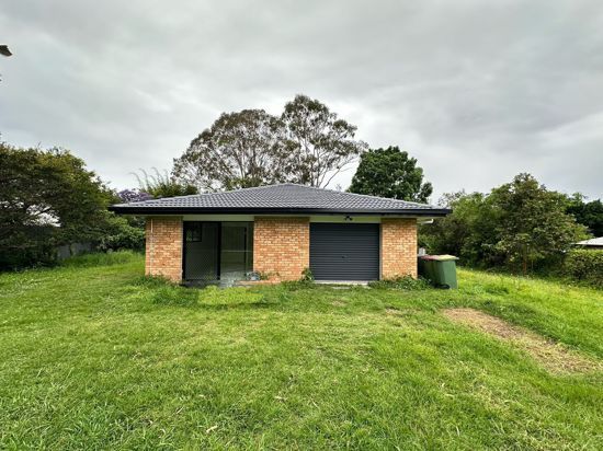 4 bedrooms House in 46 BOURTON ROAD MERRIMAC QLD, 4226