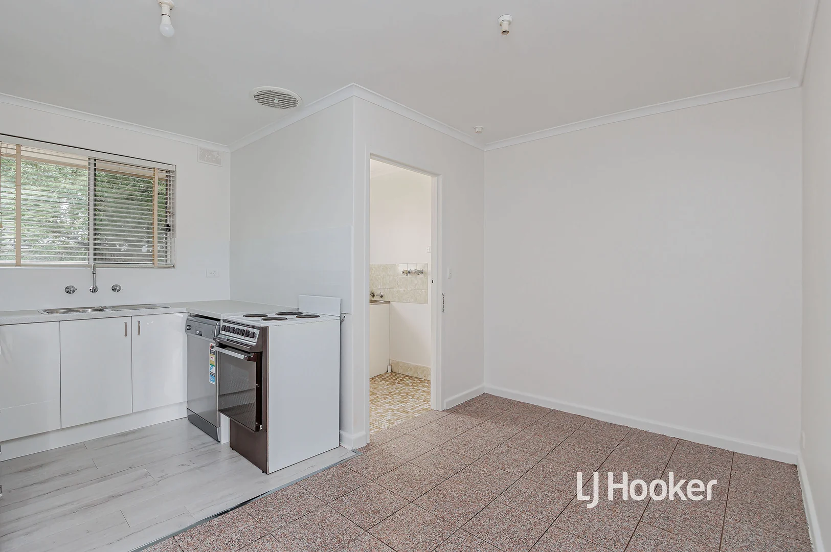 Additional image 6 of 2/27 Urlwin Road, Salisbury SA 5108