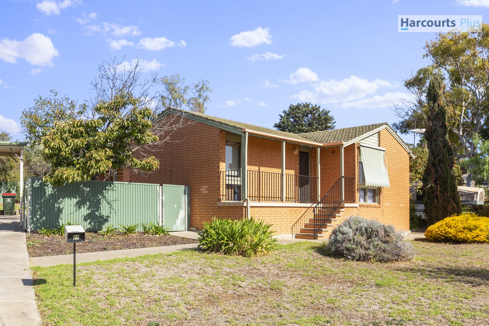 3 bedrooms House in 21 Arcturus Avenue HUNTFIELD HEIGHTS SA, 5163