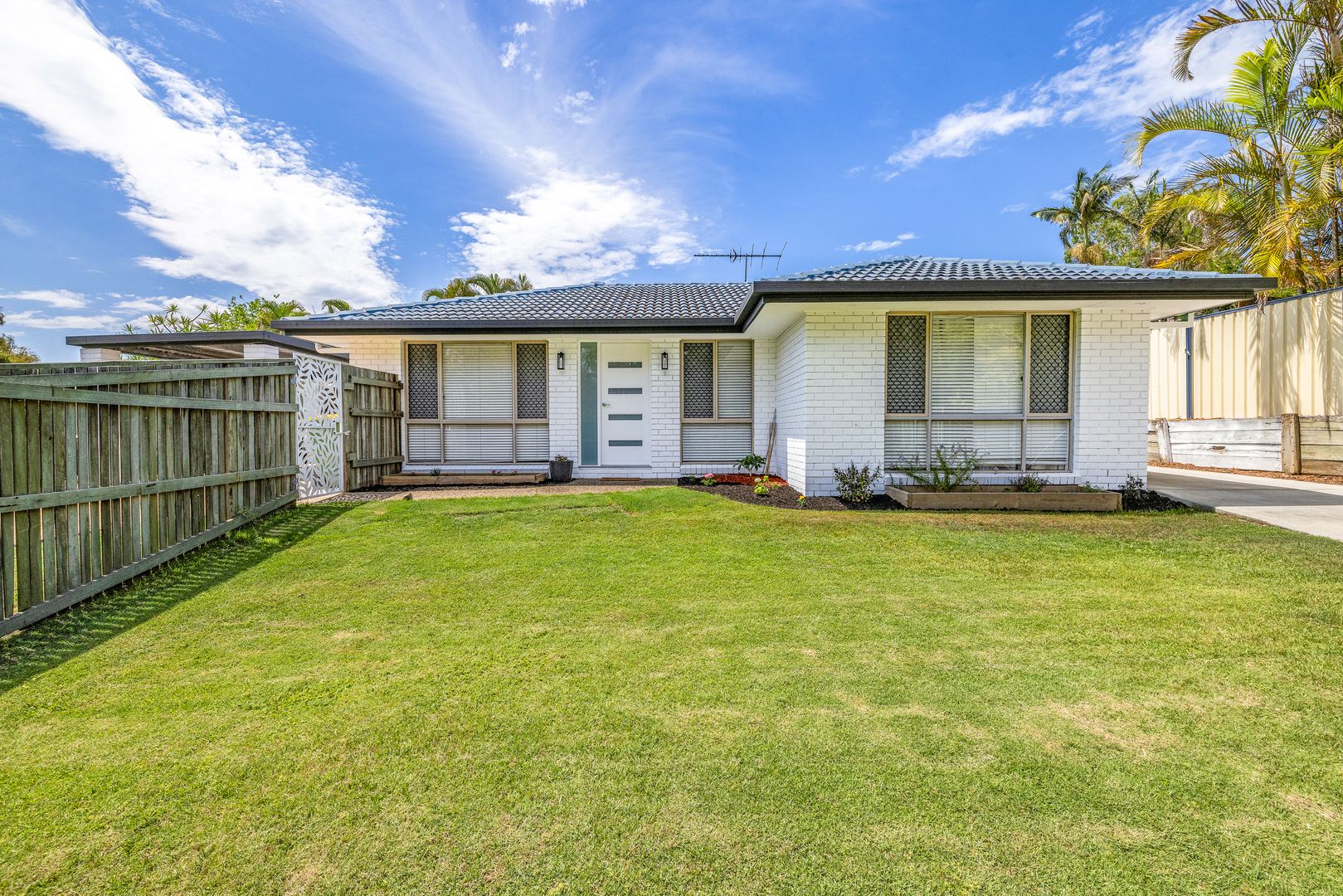 94 Crotona Road East, Alexandra Hills QLD 4161, Image 2