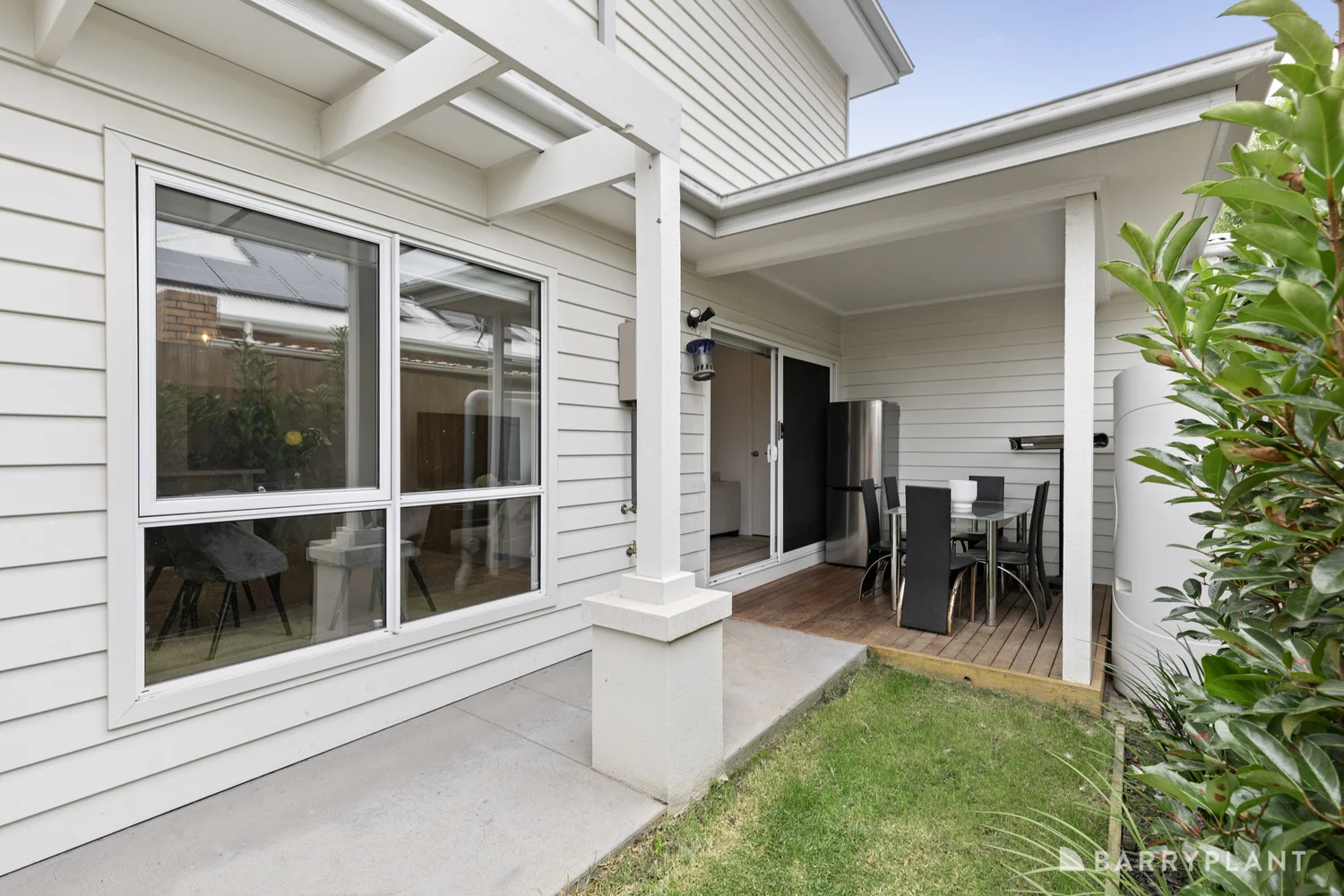 Additional image 8 of 2/16 Thompson Street, Watsonia VIC 3087