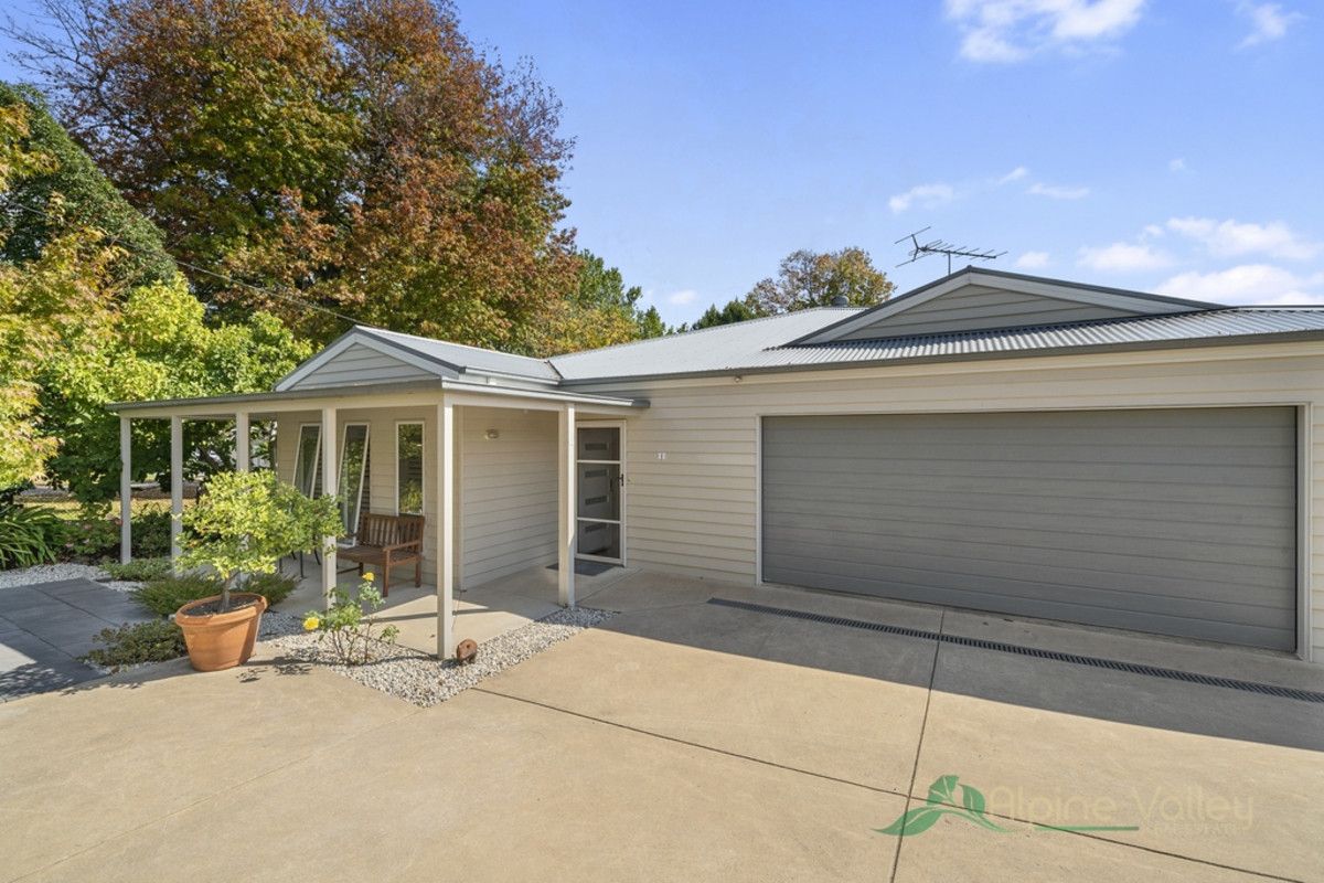 1 Kiewa Crescent, Mount Beauty VIC 3699, Image 0