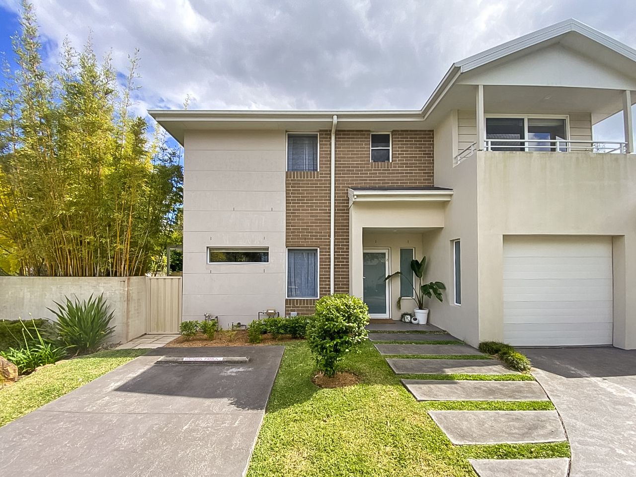 3 bedrooms Townhouse in 2/28 roberts street JANNALI NSW, 2226