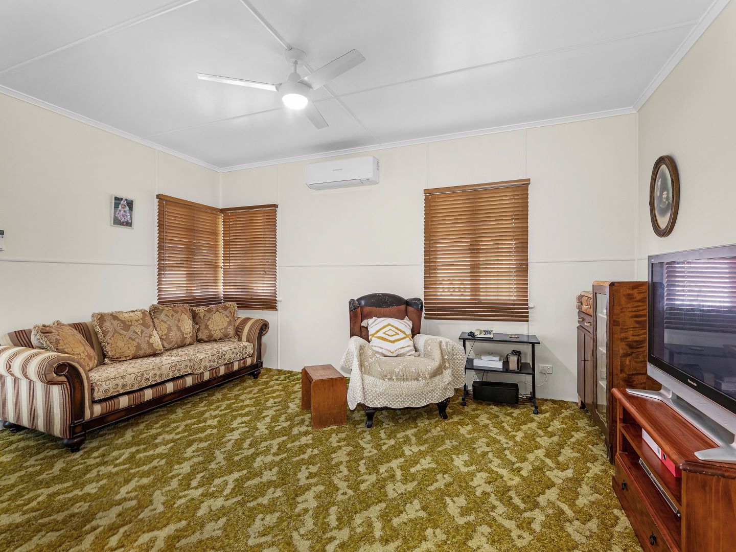 38 Dell Street, Eastern Heights QLD 4305, Image 2