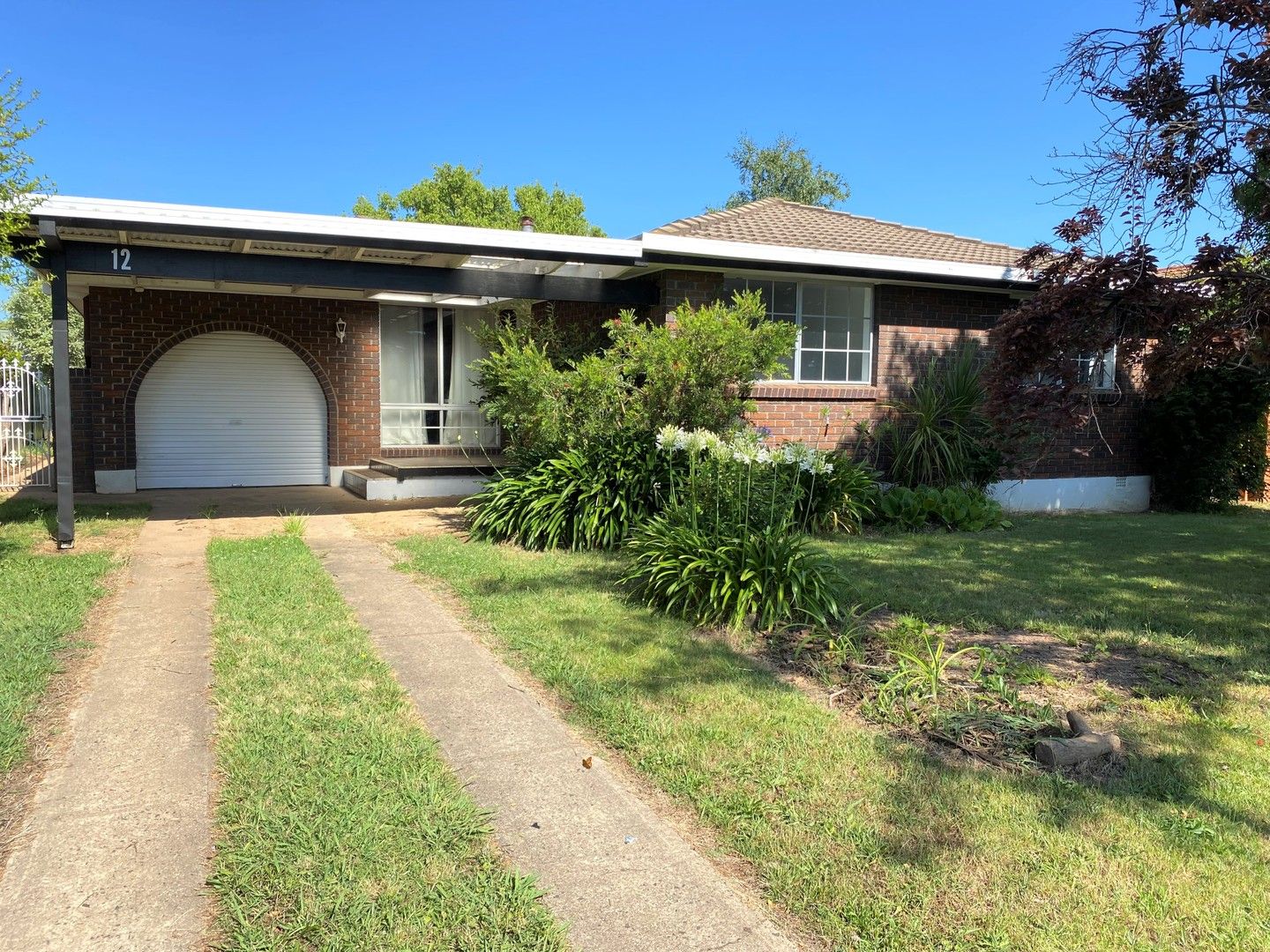 4 bedrooms House in 12 Rose Avenue ORANGE NSW, 2800