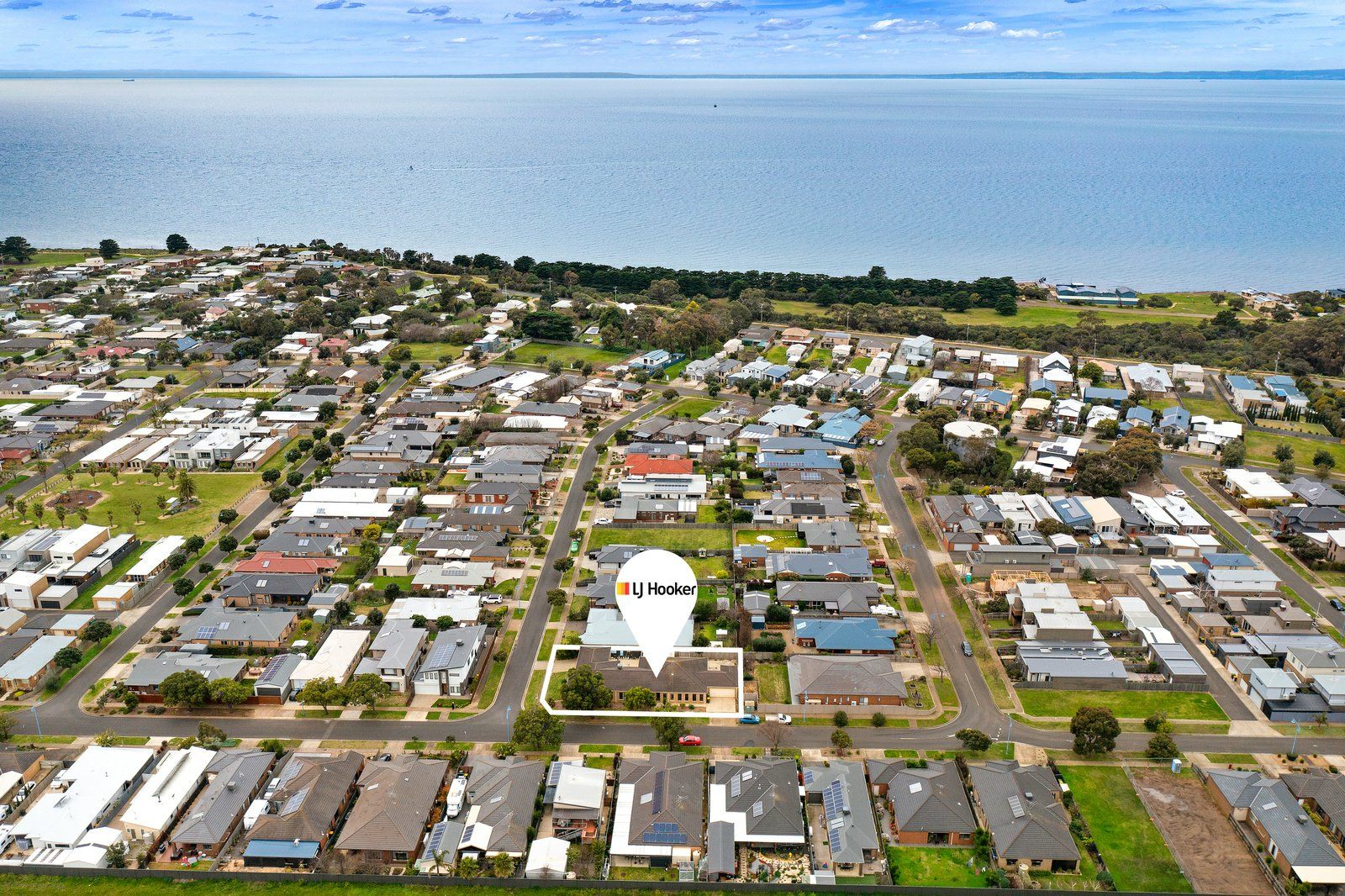 7 bedrooms House in 65 Pearl Bay Passage ST LEONARDS VIC, 3223