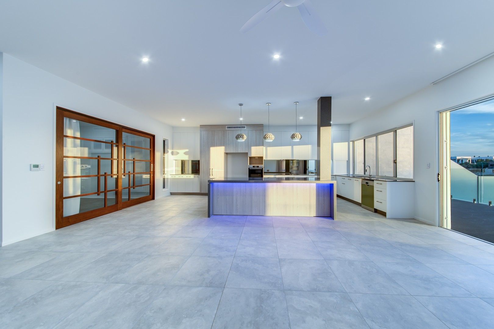4 bedrooms Duplex in 2/8 St Vincents Court MINYAMA QLD, 4575