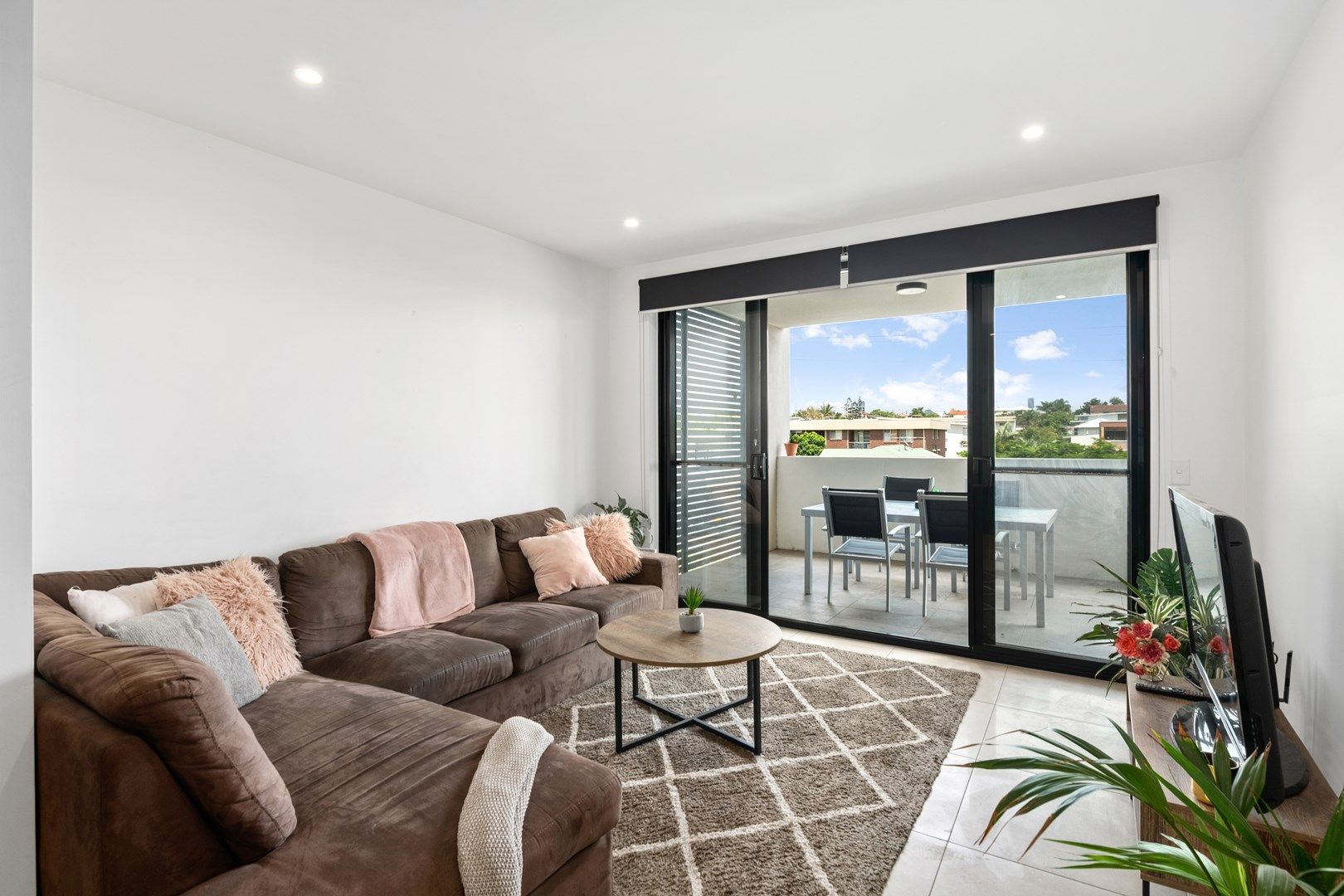 203/111 Kates Street, Morningside QLD 4170, Image 0