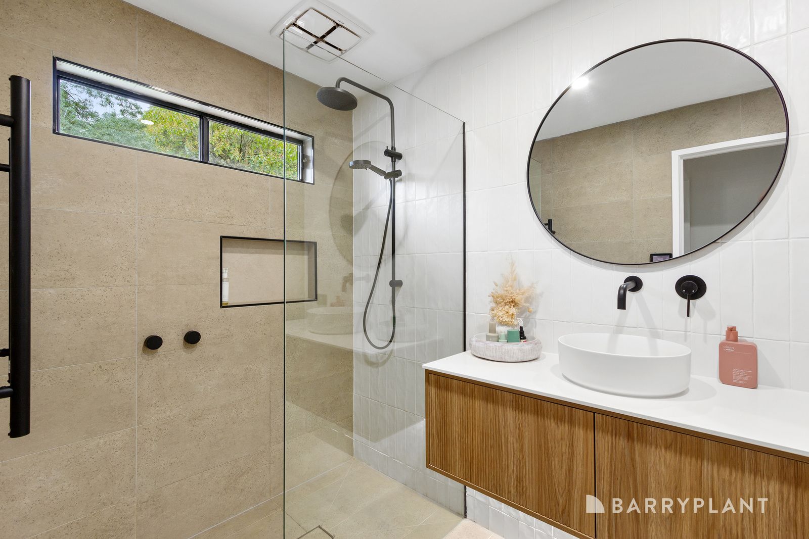 25 Bowen Avenue, The Basin VIC 3154, Image 2