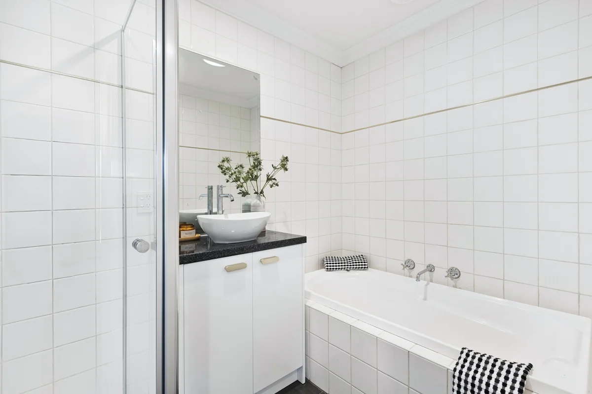 Additional image 8 of 2/310 Cotham Road, Kew VIC 3101