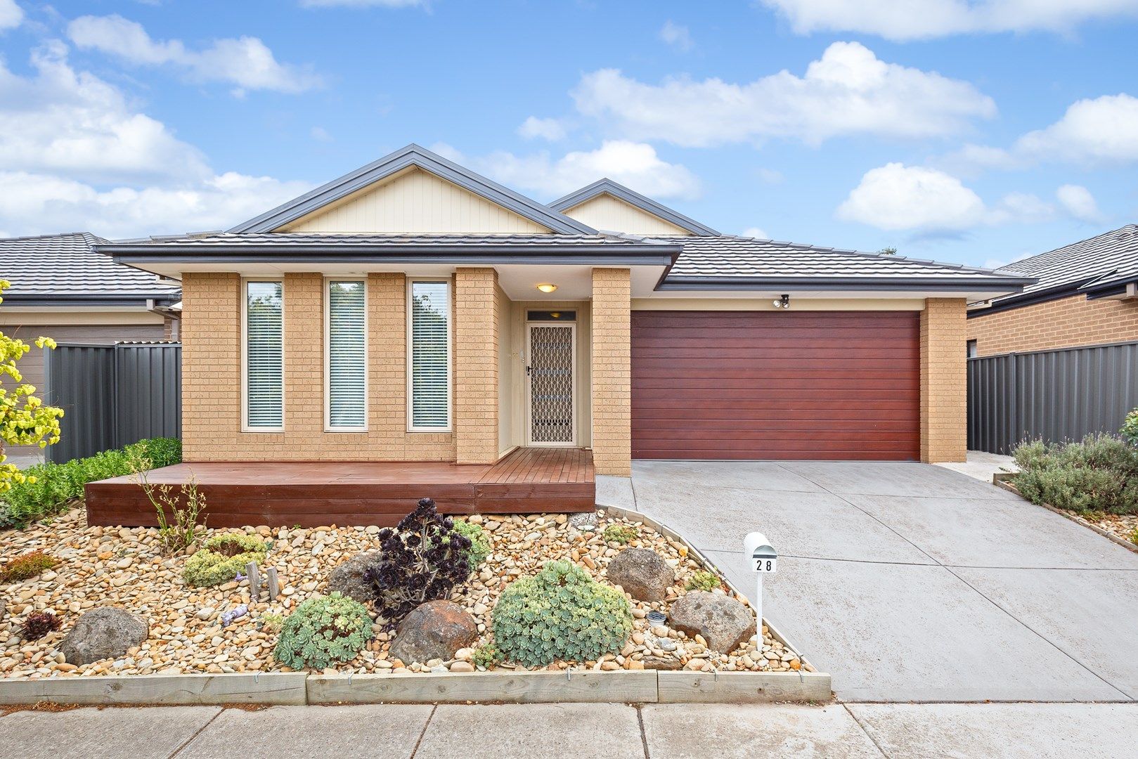 28 Cradle Mountain Drive, Craigieburn VIC 3064, Image 0