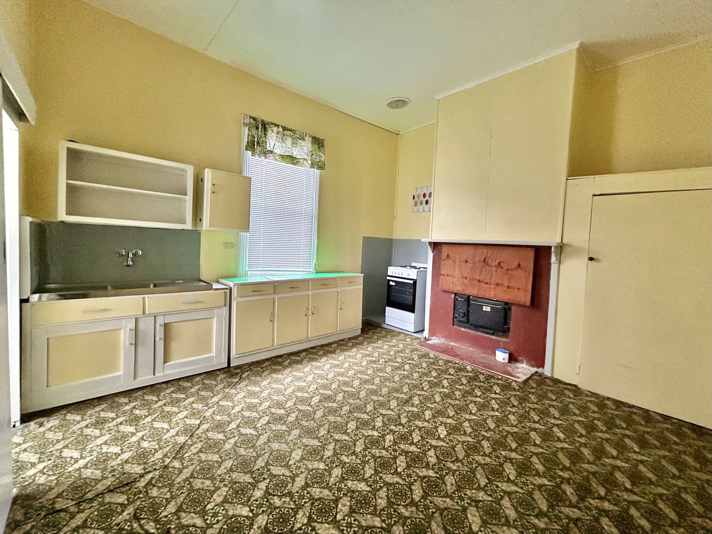 5a Ewing Street, Terang VIC 3264 Apartment For Rent 250 Domain