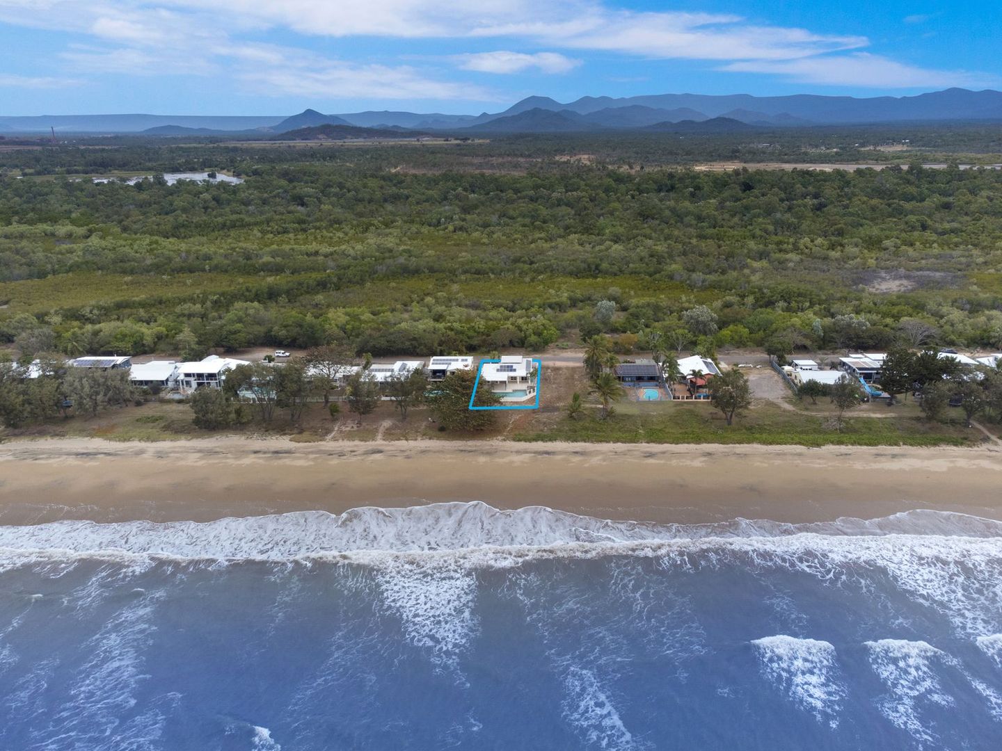 89 Cay Street, Saunders Beach QLD 4818, Image 1