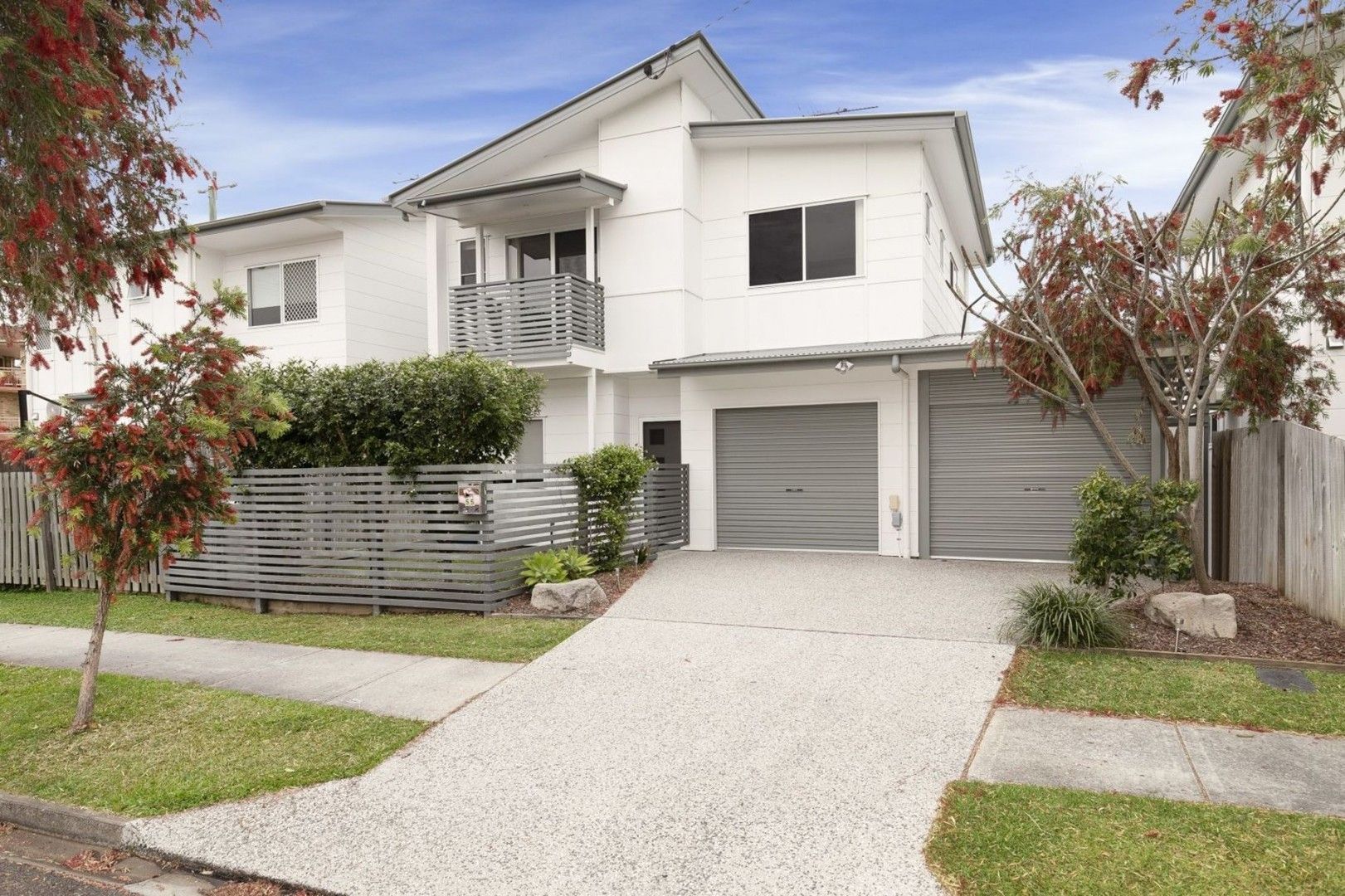 3 bedrooms Townhouse in 53 Booligal Street CARINA QLD, 4152