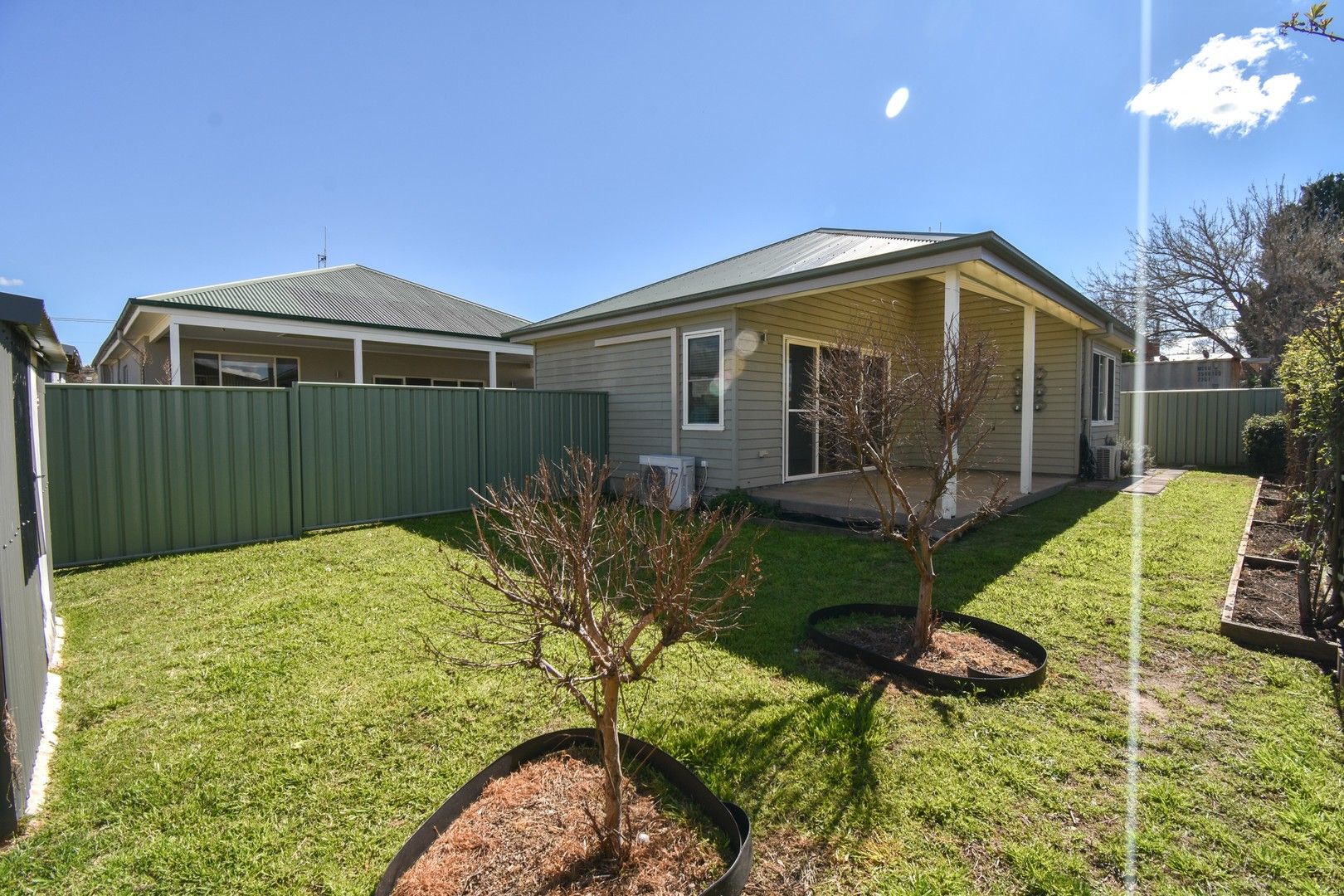 1 bedrooms Apartment / Unit / Flat in 15A Oakes Street BATHURST NSW, 2795