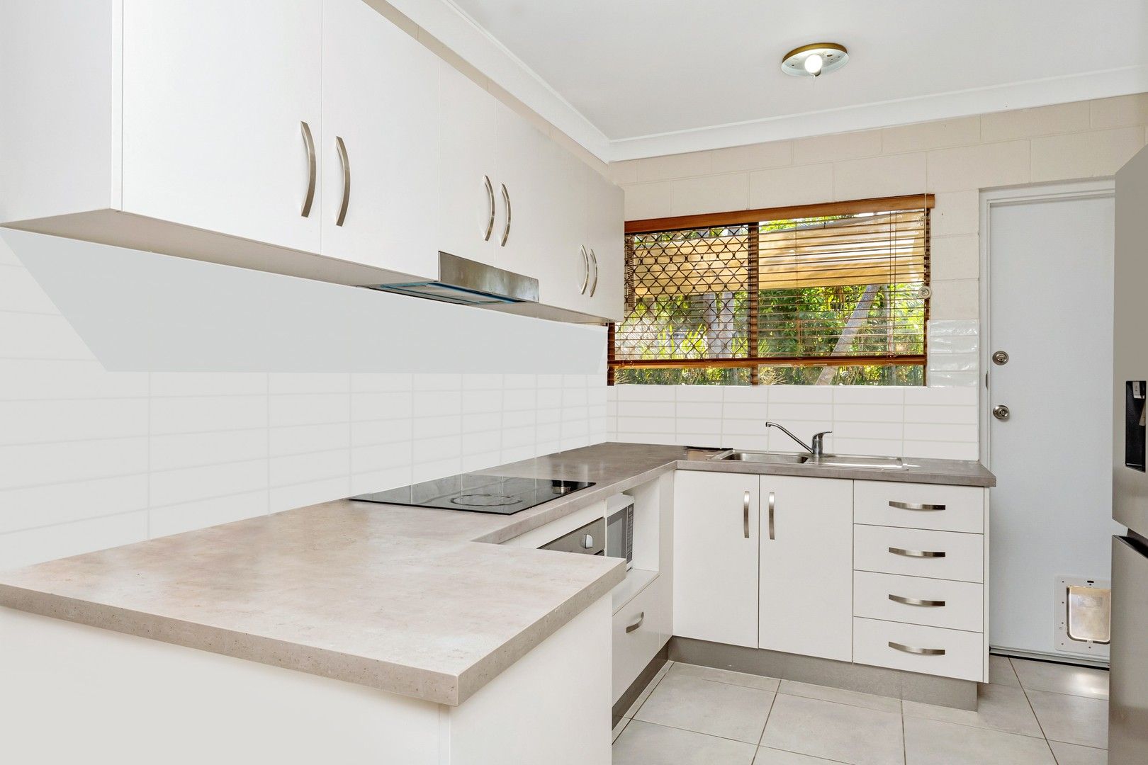 3/11-13 Hughes Street, Hermit Park QLD 4812, Image 1