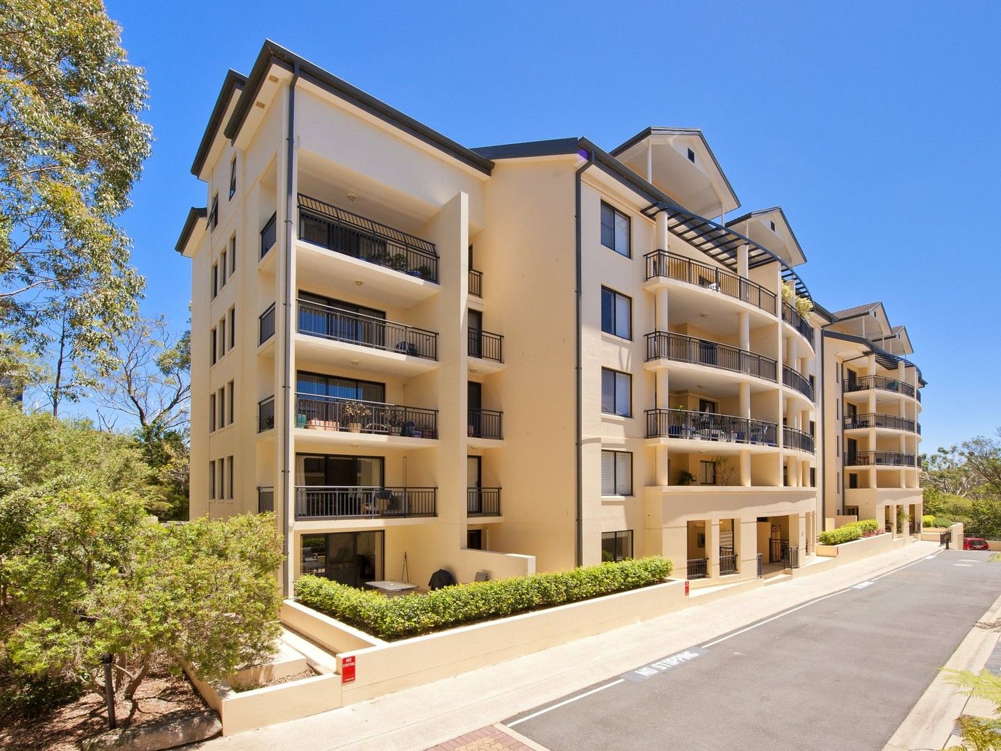 8/45 Walkers Drive, Lane Cove North NSW 2066