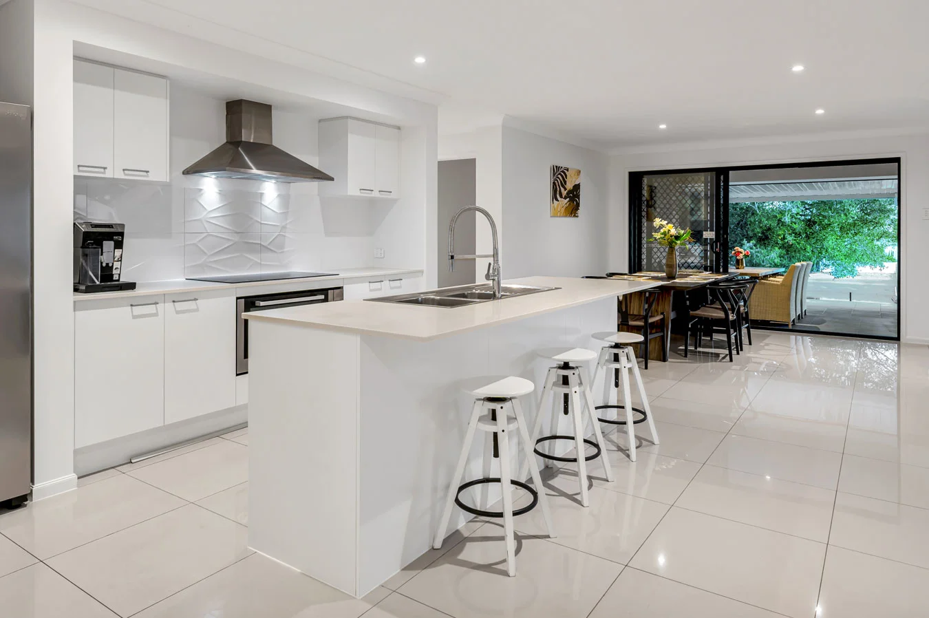 Additional image 4 of 114 Salerno Street, Isle Of Capri QLD 4217