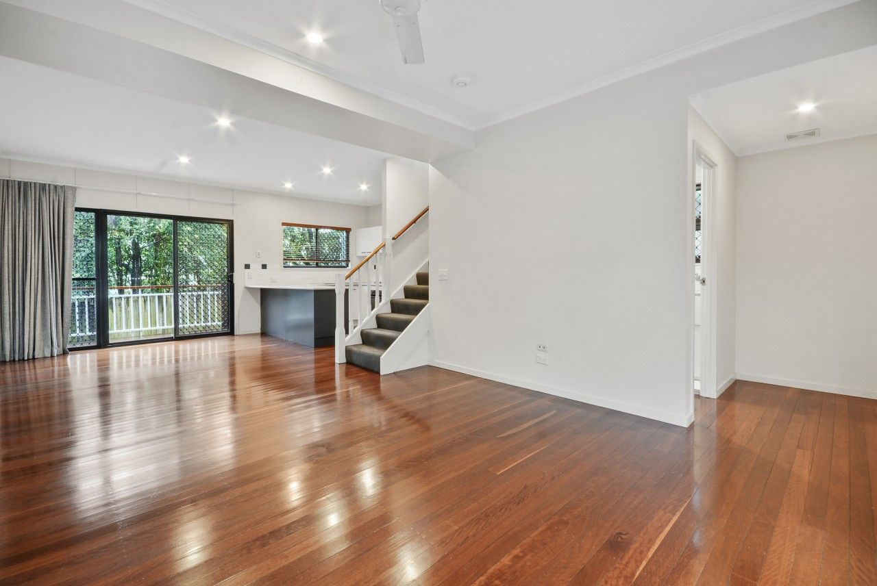 3 bedrooms Townhouse in 7/20 Rokeby Terrace TARINGA QLD, 4068