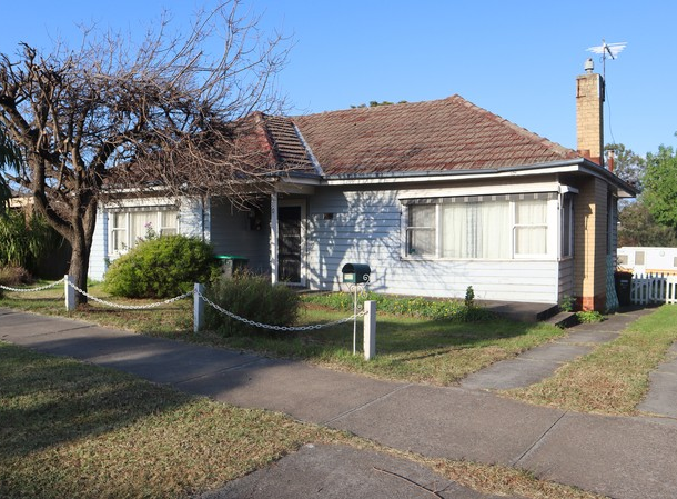 30 Hoffmans Road, Essendon VIC 3040