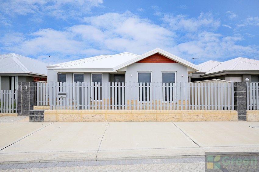 99 Thundelarra Drive, Golden Bay WA 6174