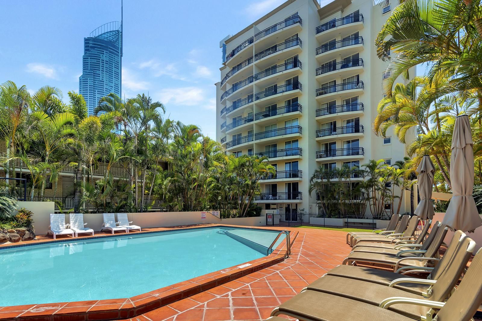 Surfers Paradise QLD 4217 2 beds apartment for Rent, 400 14484574