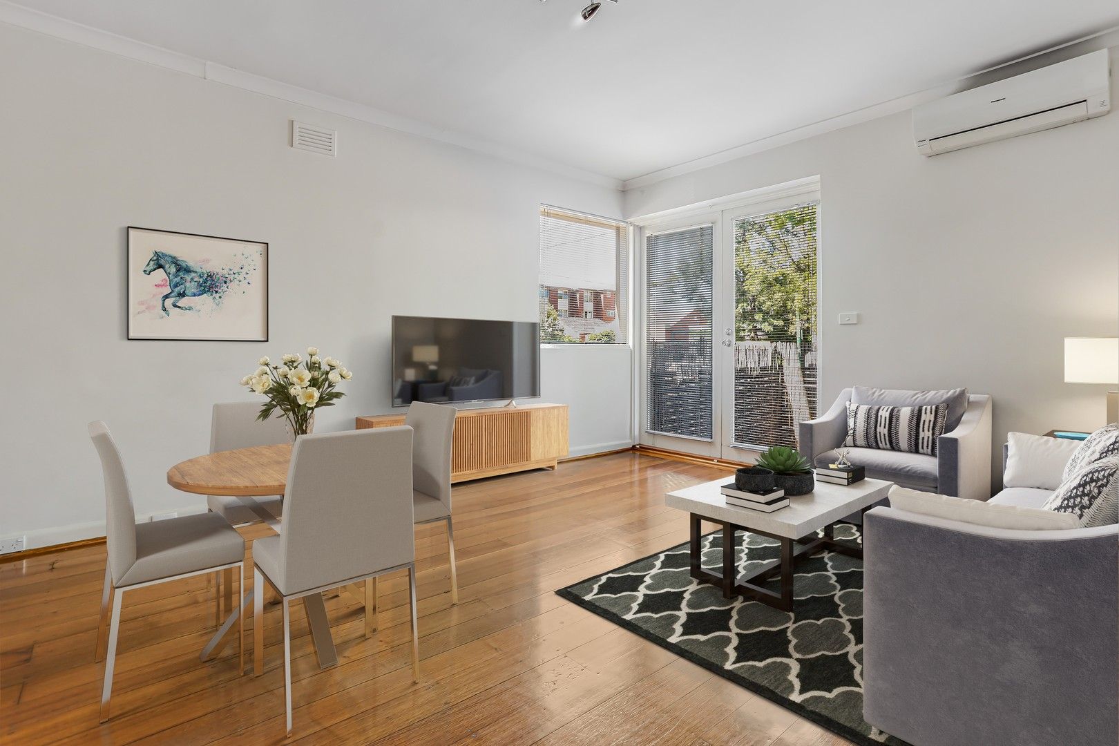 2 bedrooms Apartment / Unit / Flat in 1/128 Tennyson Street ELWOOD VIC, 3184