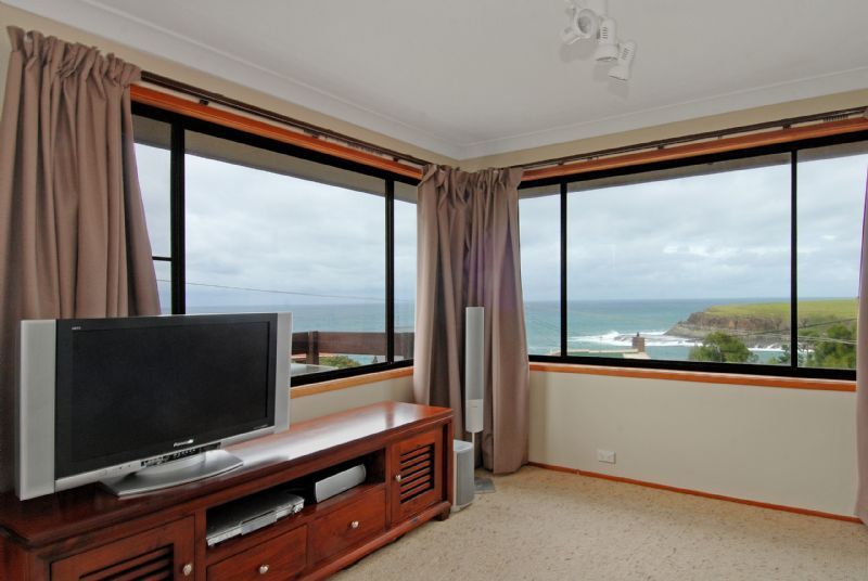 87 Kalang Road, KIAMA HEIGHTS NSW 2533, Image 2