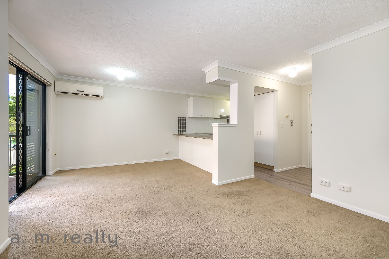 4/6-8 White Street, Southport QLD 4215, Image 2