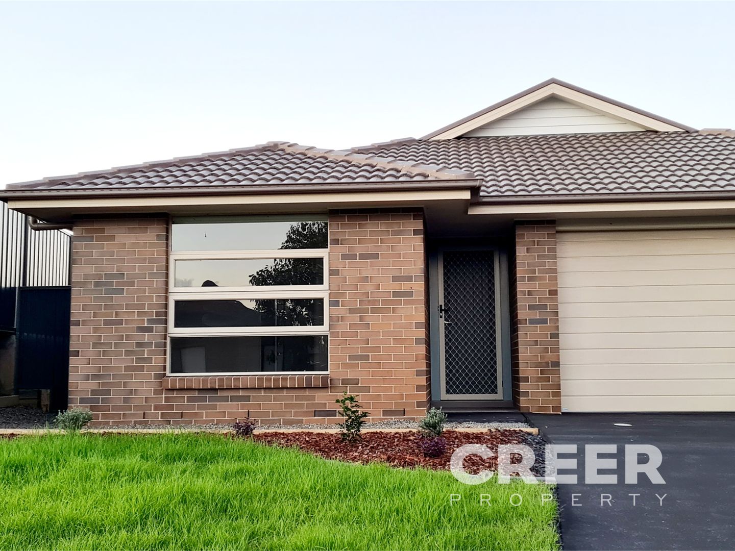 3 bedrooms Semi-Detached in 45 Ellie Avenue RAWORTH NSW, 2321