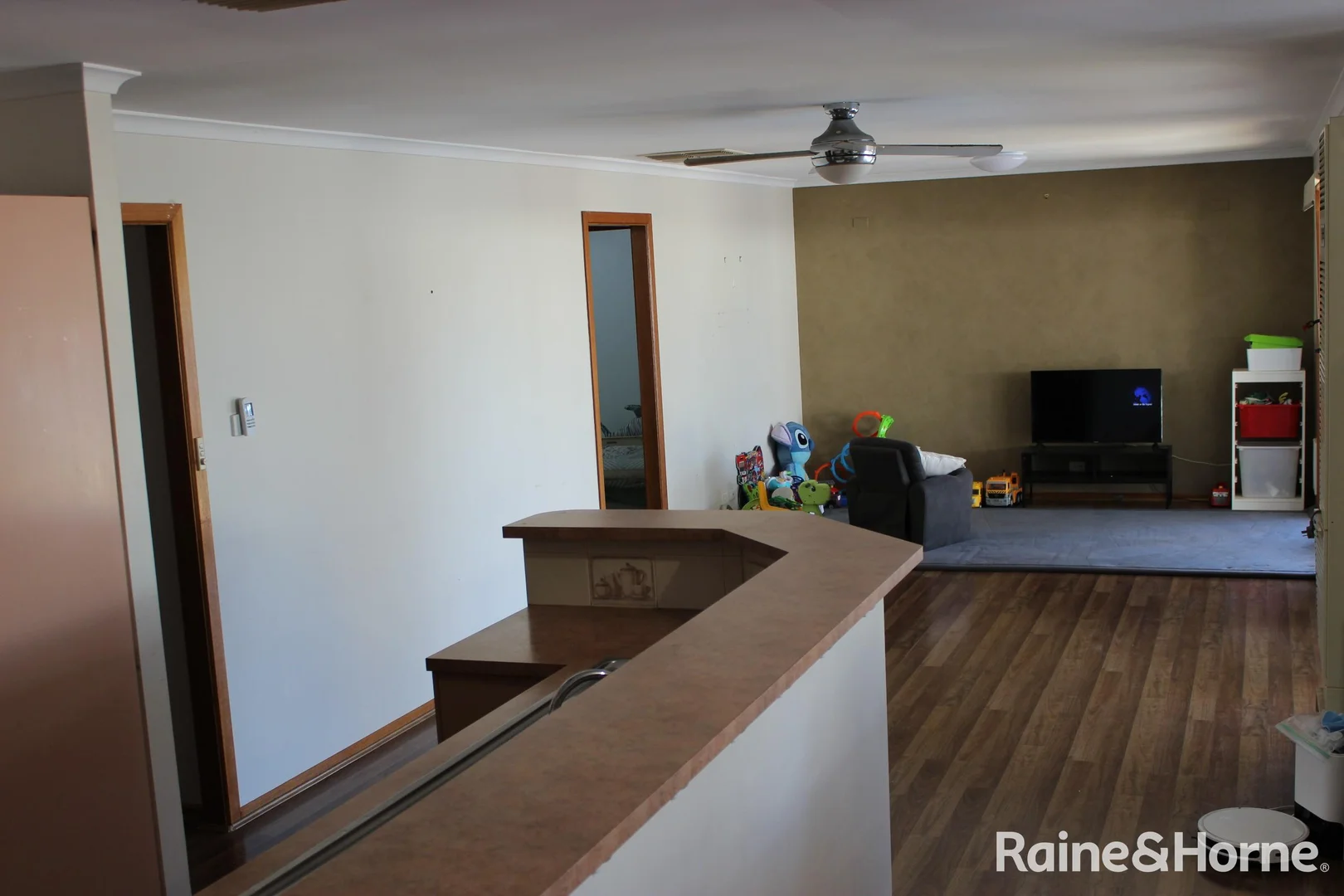 Additional image 6 of 41 Quandong Street, Roxby Downs SA 5725