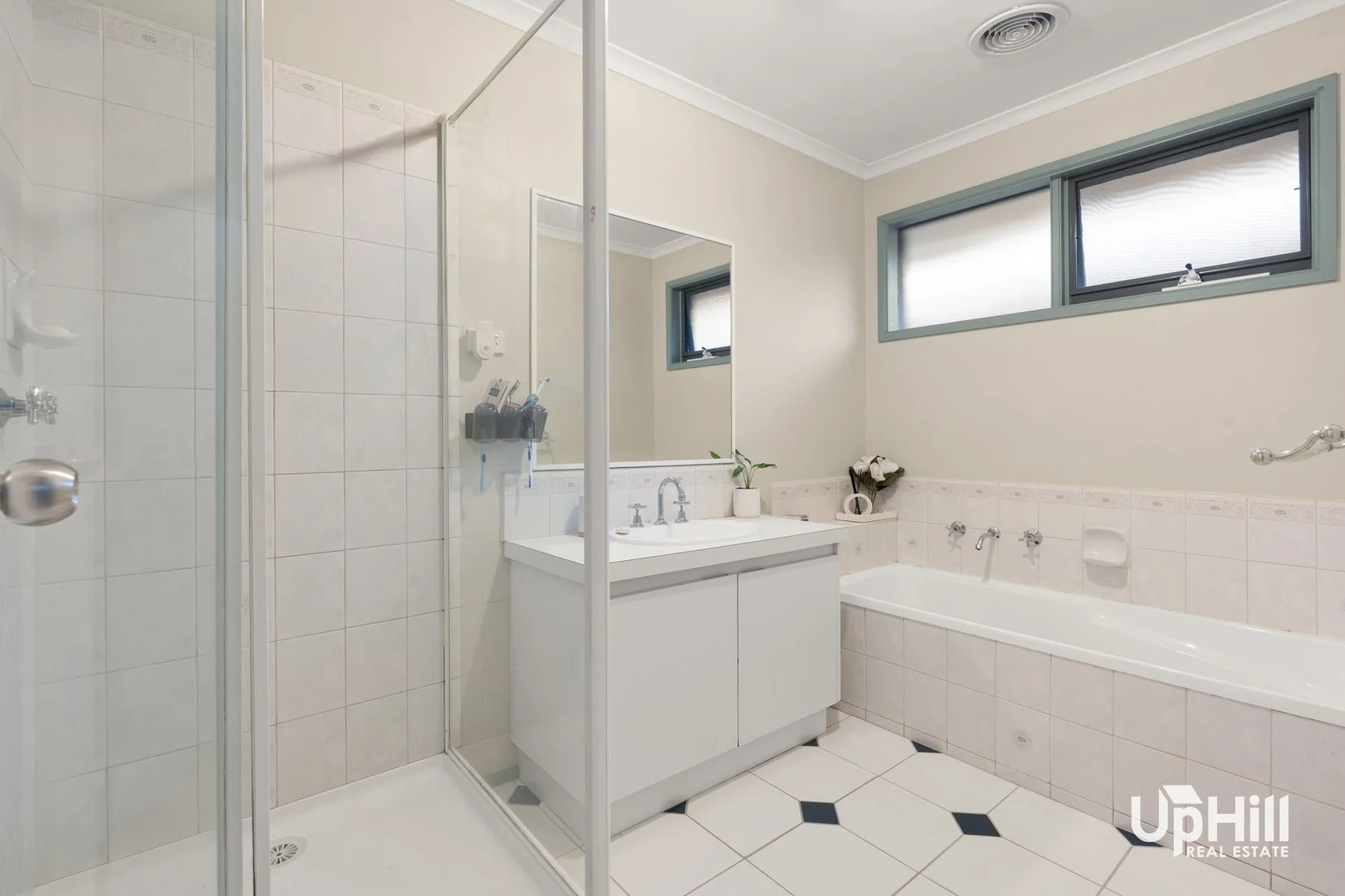 Additional image 15 of 10 Kong Court, Hampton Park VIC 3976