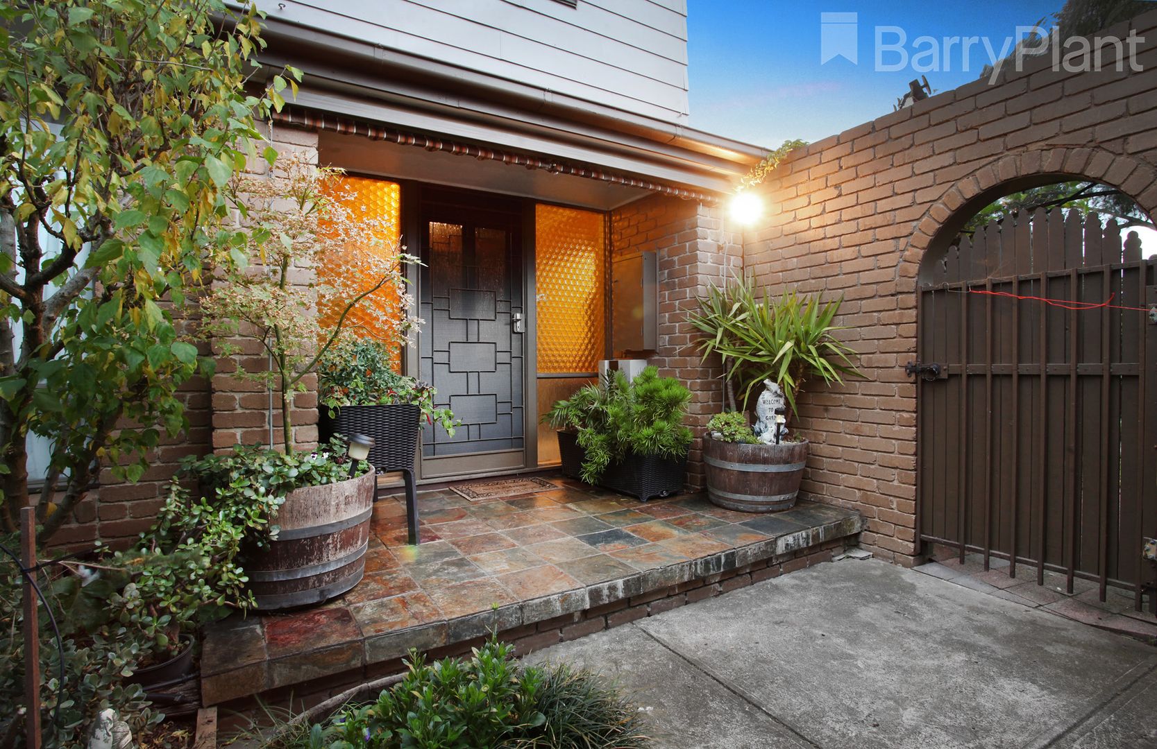 32 Barrington Crescent, Gladstone Park VIC 3043, Image 1