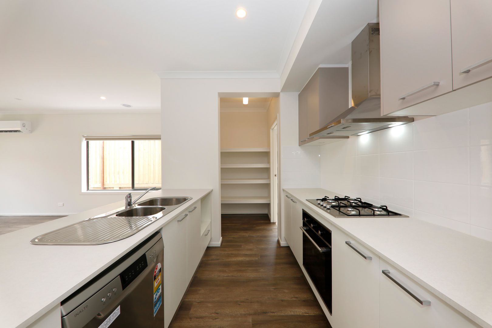 22 Largo Circuit, Junction Village VIC 3977 House For Rent Domain