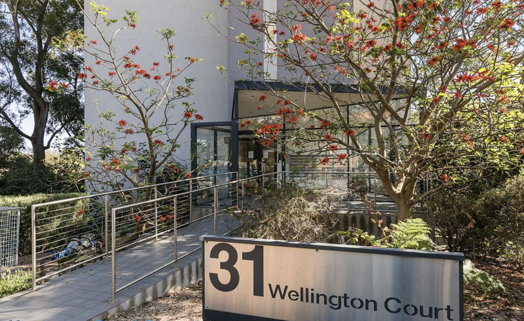 2 bedrooms Apartment / Unit / Flat in 57/31 Wellington Street MOSMAN PARK WA, 6012