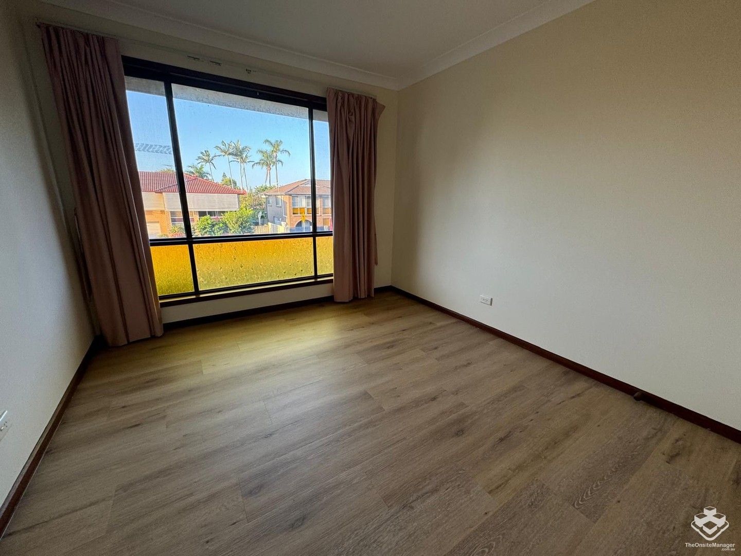 5 bedrooms House in 62 Peppercorn Street SUNNYBANK HILLS QLD, 4109