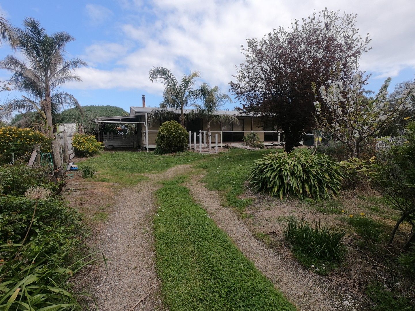 3 bedrooms House in 13-15 Cuthbert Street CORINELLA VIC, 3984