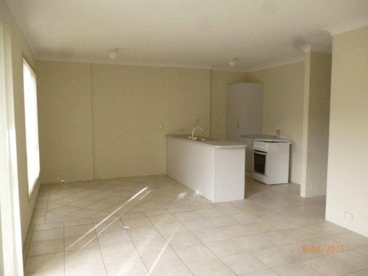 14/13-17 Brown Street, Labrador QLD 4215, Image 2