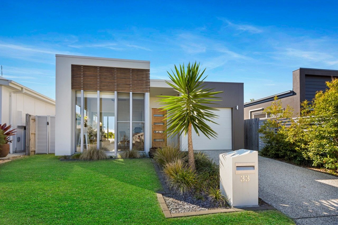 3 bedrooms House in 33 Nautica Circuit MOUNT COOLUM QLD, 4573