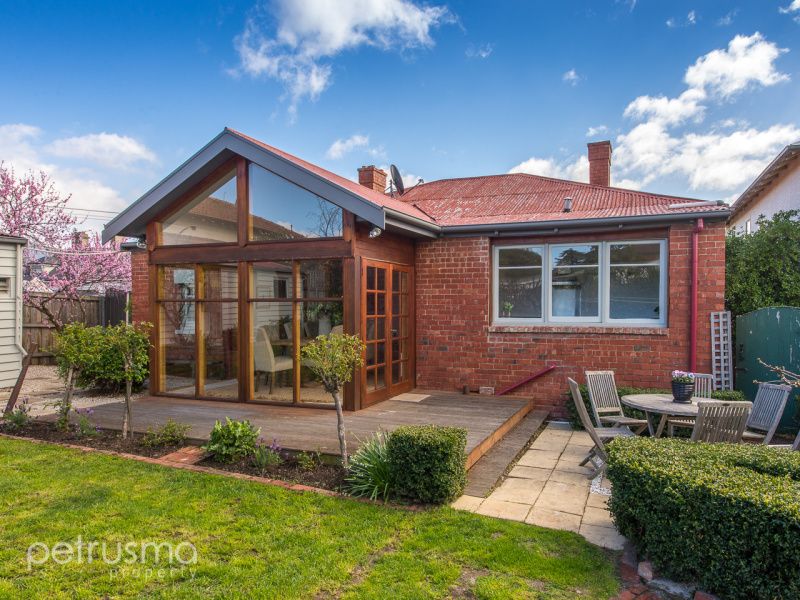 9 Bay Road, New Town TAS 7008, Image 1