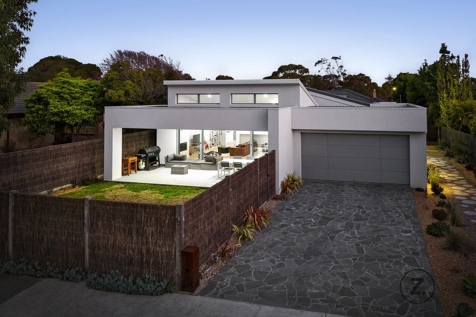 4 bedrooms House in 12 Pacific Boulevard BEAUMARIS VIC, 3193