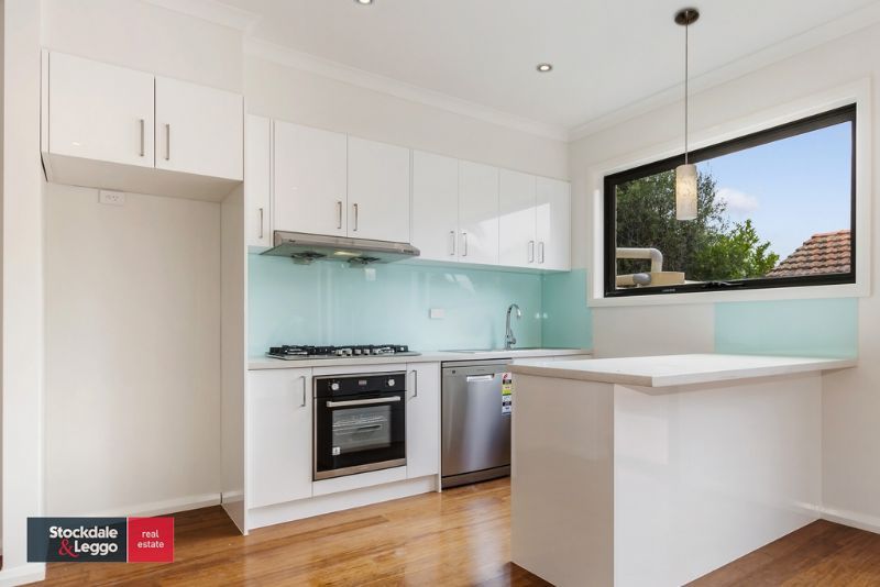 2/22 Bass Street, BOX HILL VIC 3128, Image 2