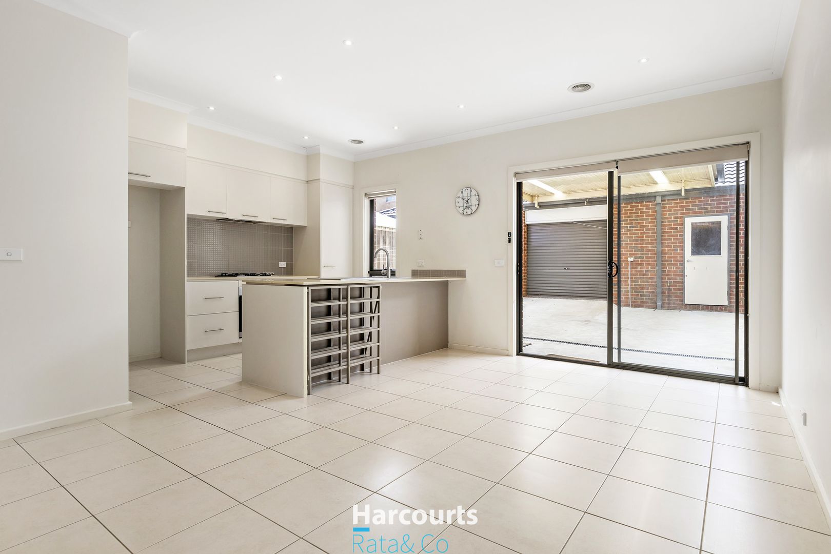 11 Bacchus Drive, Epping VIC 3076, Image 2
