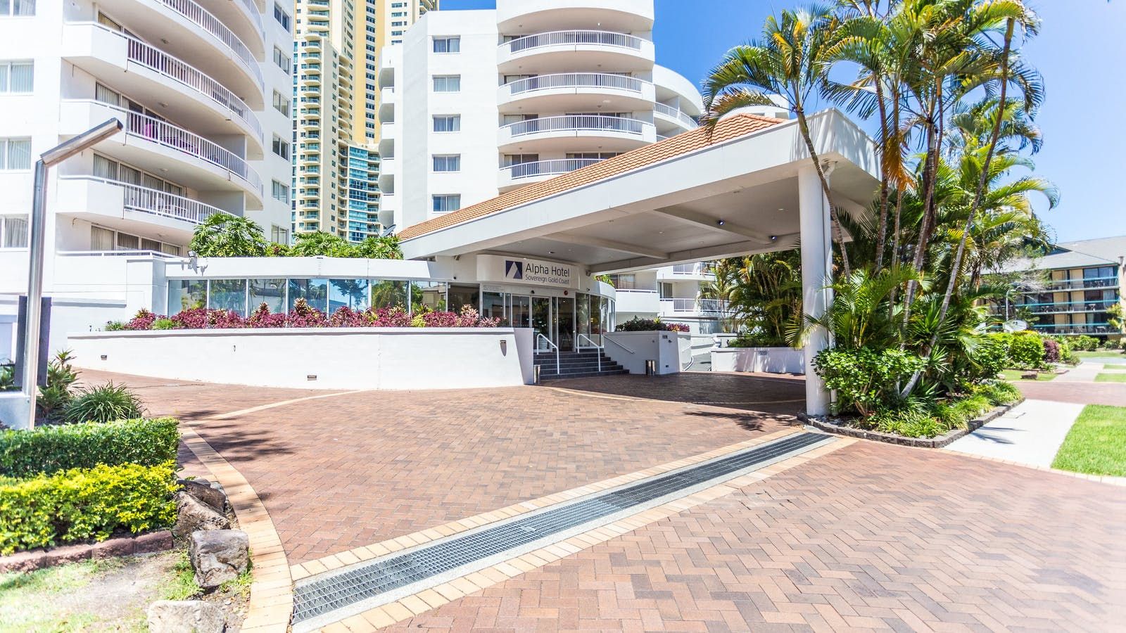 424 & 425/138 Ferny Avenue, Surfers Paradise QLD 4217, Image 2