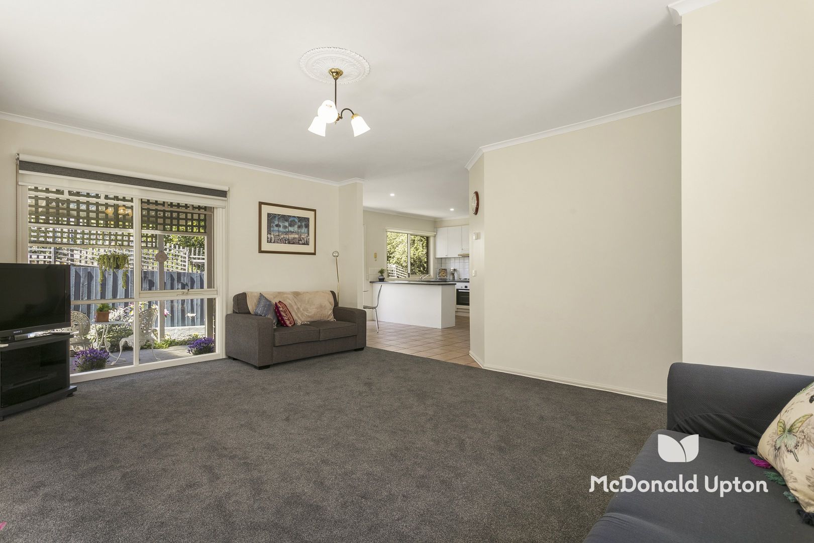 2/30 Wilmot Street, Macleod VIC 3085, Image 2